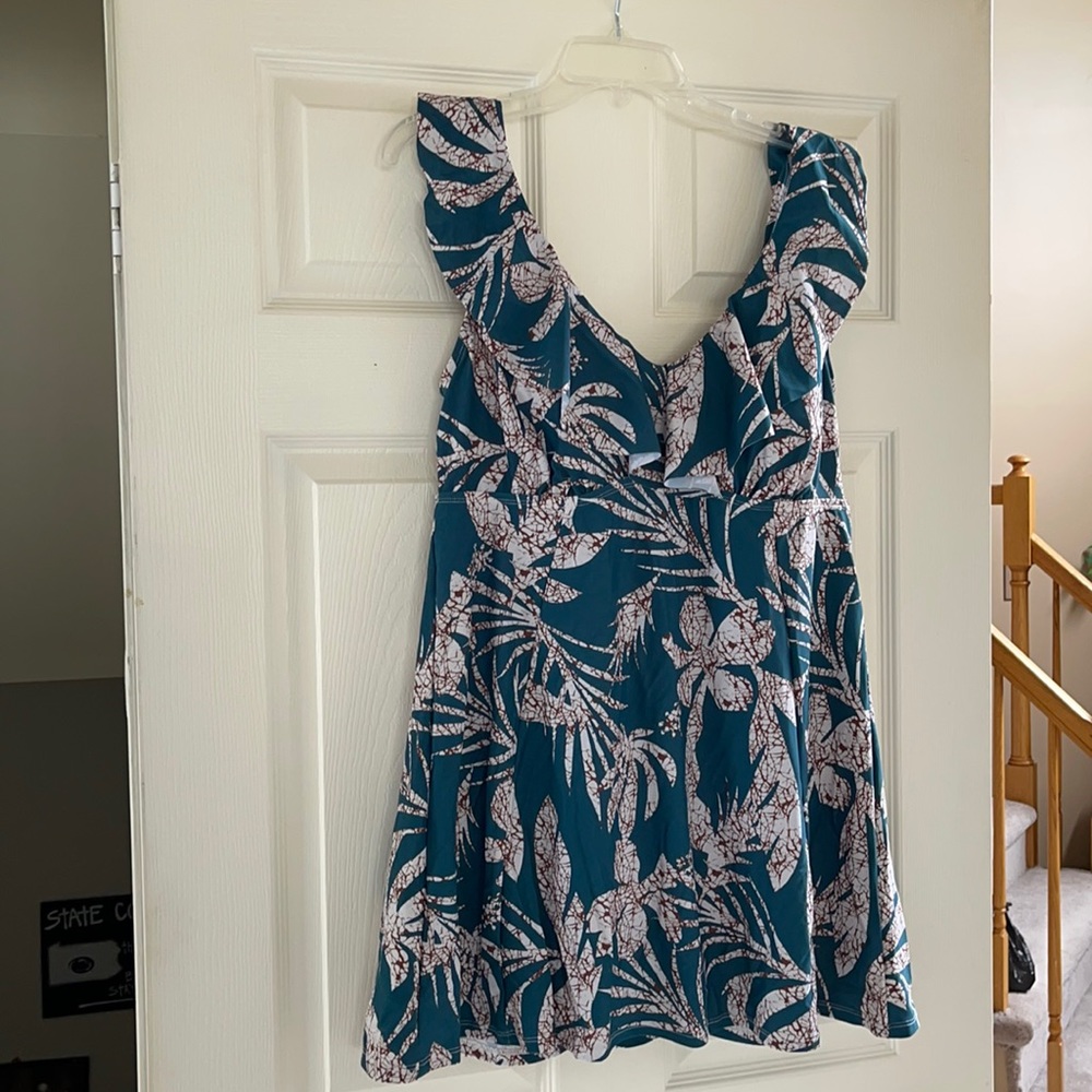 Ladies one piece swim dress never worn size 16.